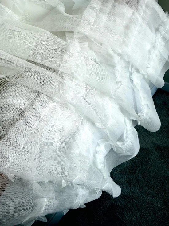 brand new Women's White Tiered Tulle Maxi Skirt - Picture 4 of 6